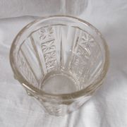 Vase verre moulé