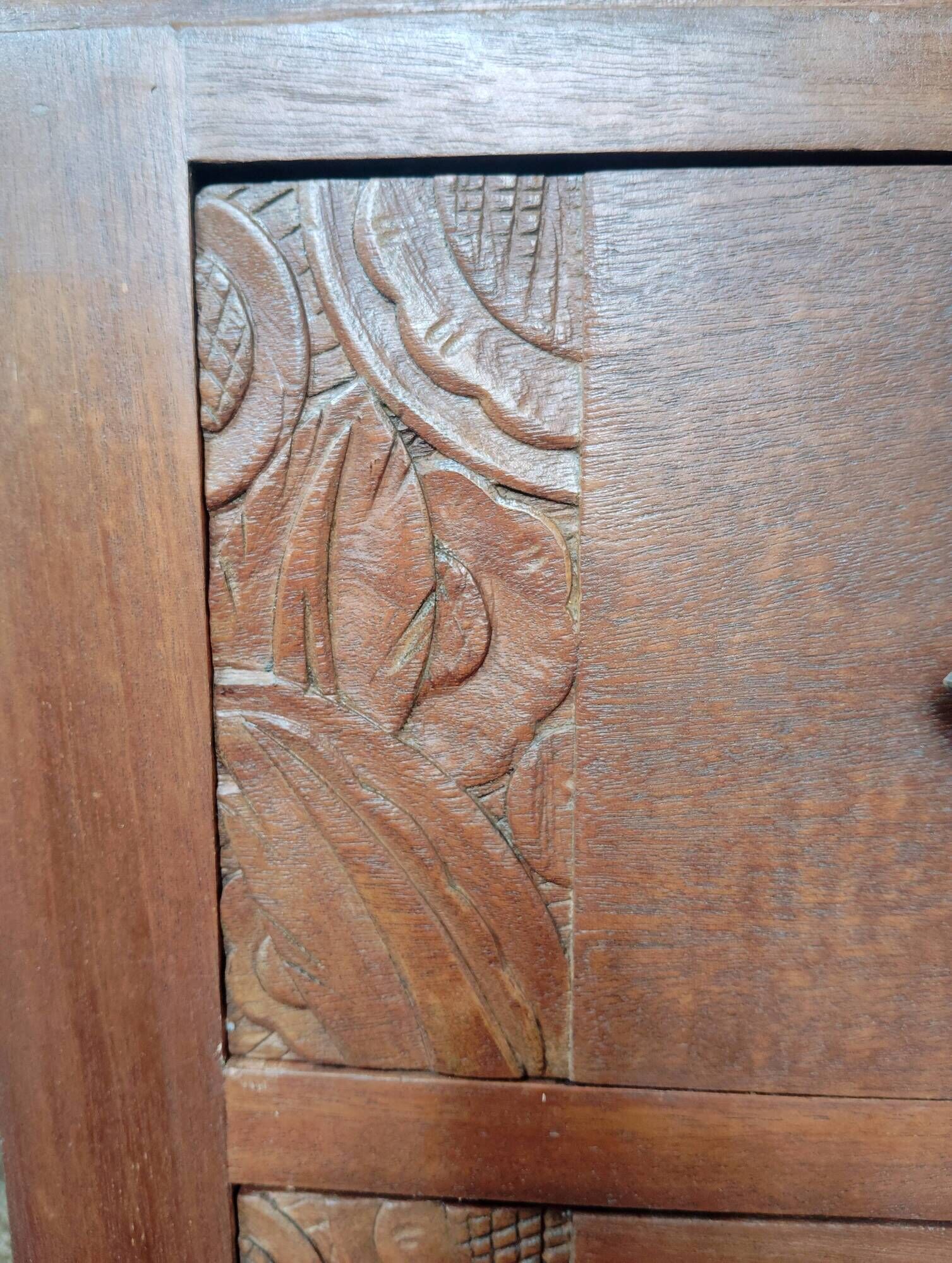 Small Art Deco chest of drawers