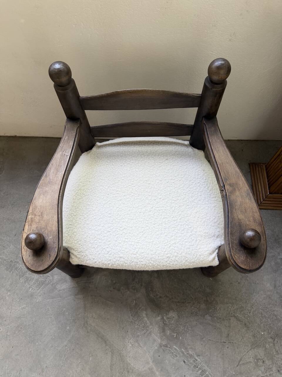 Pair of Dudouyt armchairs from the 1950s, oak.