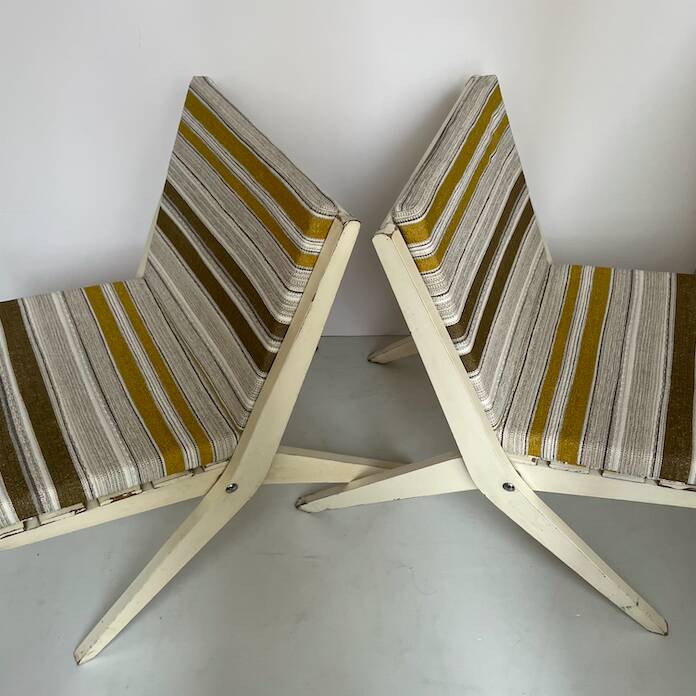 Pair of indoor/outdoor folding armchairs