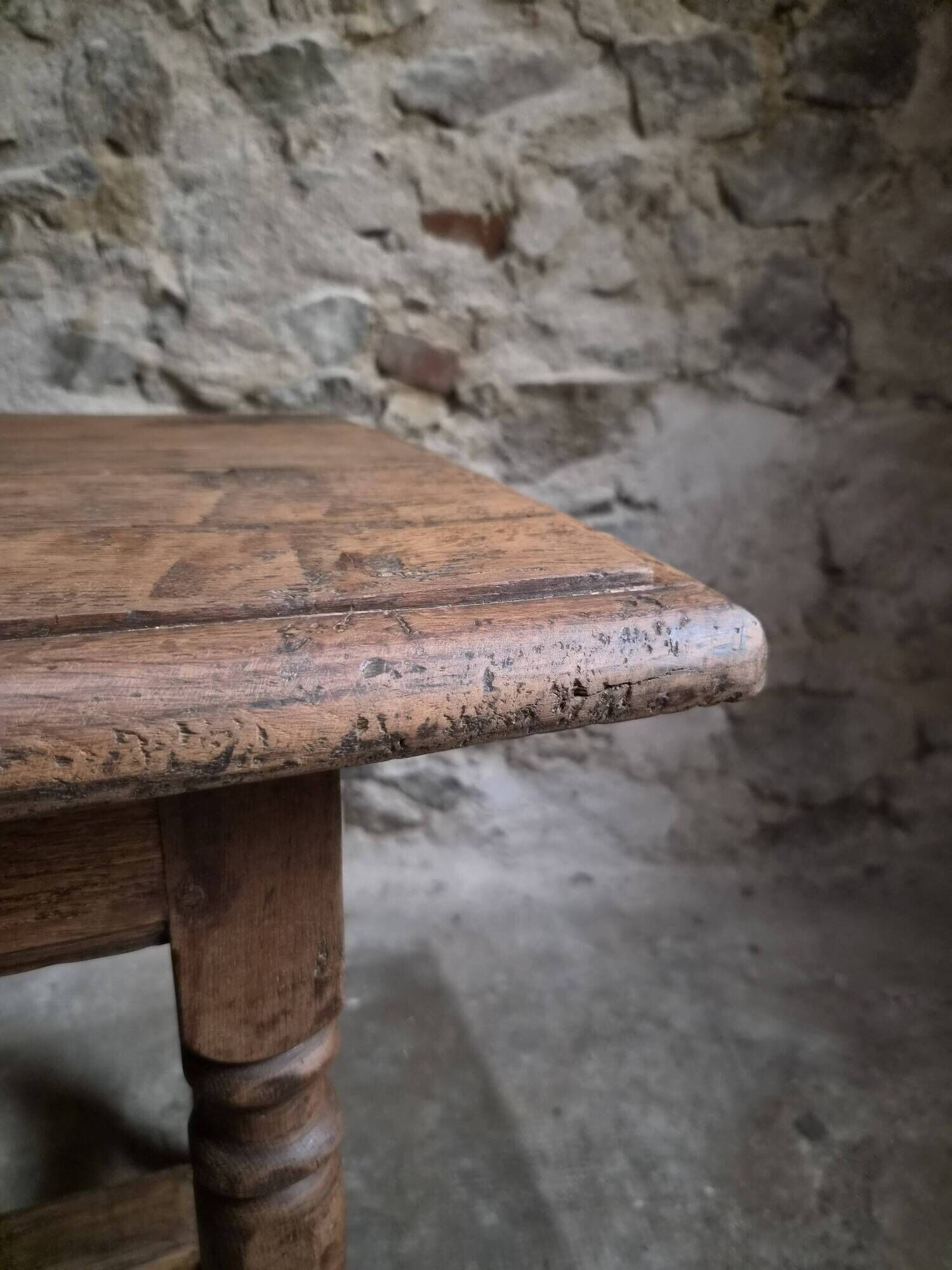 18th-century oak table / Small desk – Rustic French country table