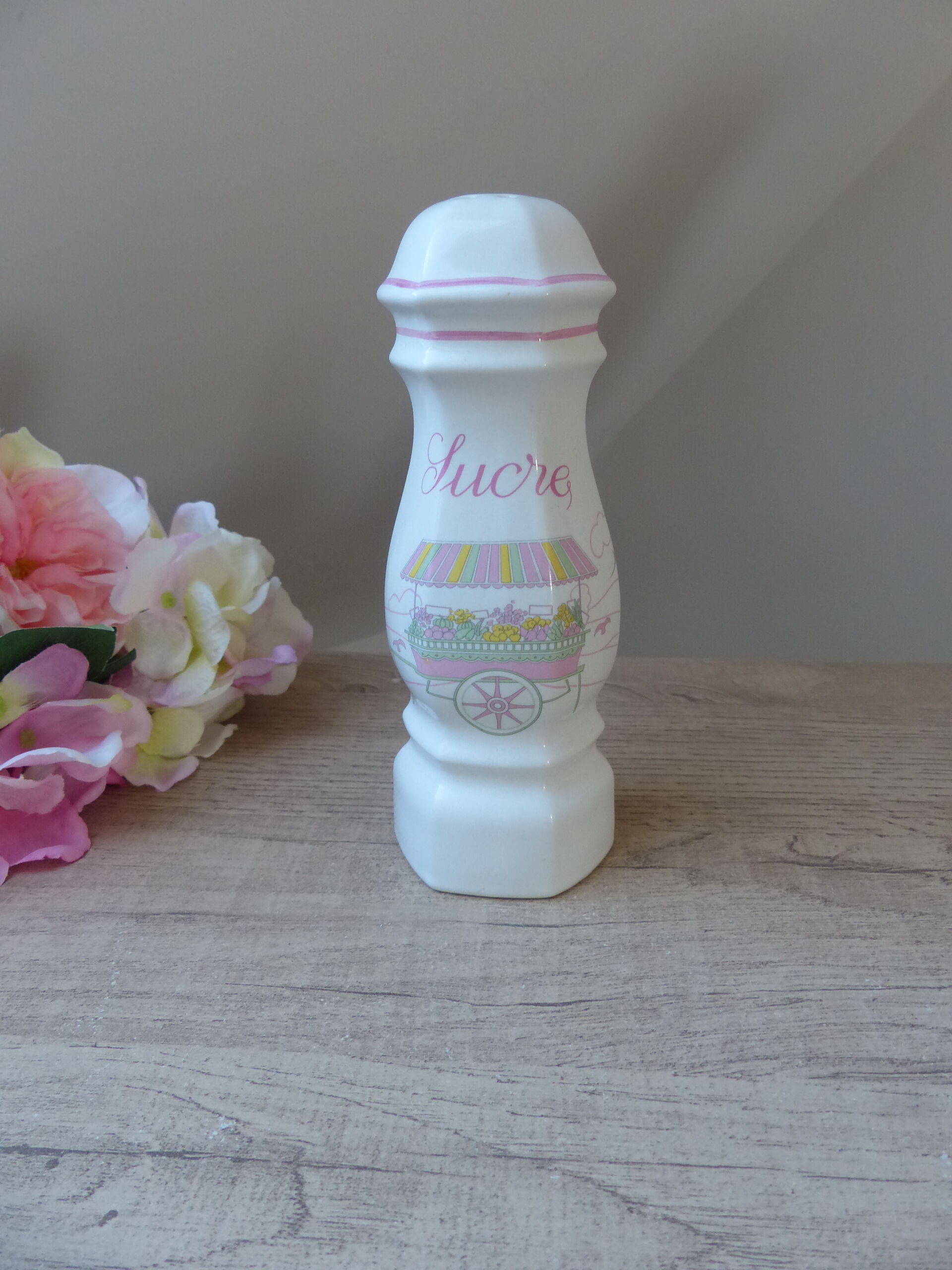 Ceramic sugar bowl with a vintage fruit market stall design.