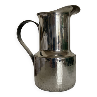 Vase pichet moderniste en métal argenté martelé Porciani Italy 1960