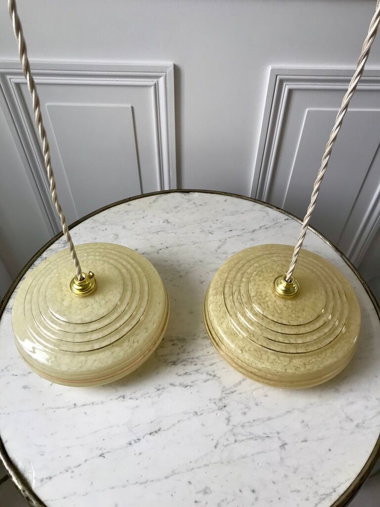 Suspension in glass of Clichy yellow and golden edging years 40-50