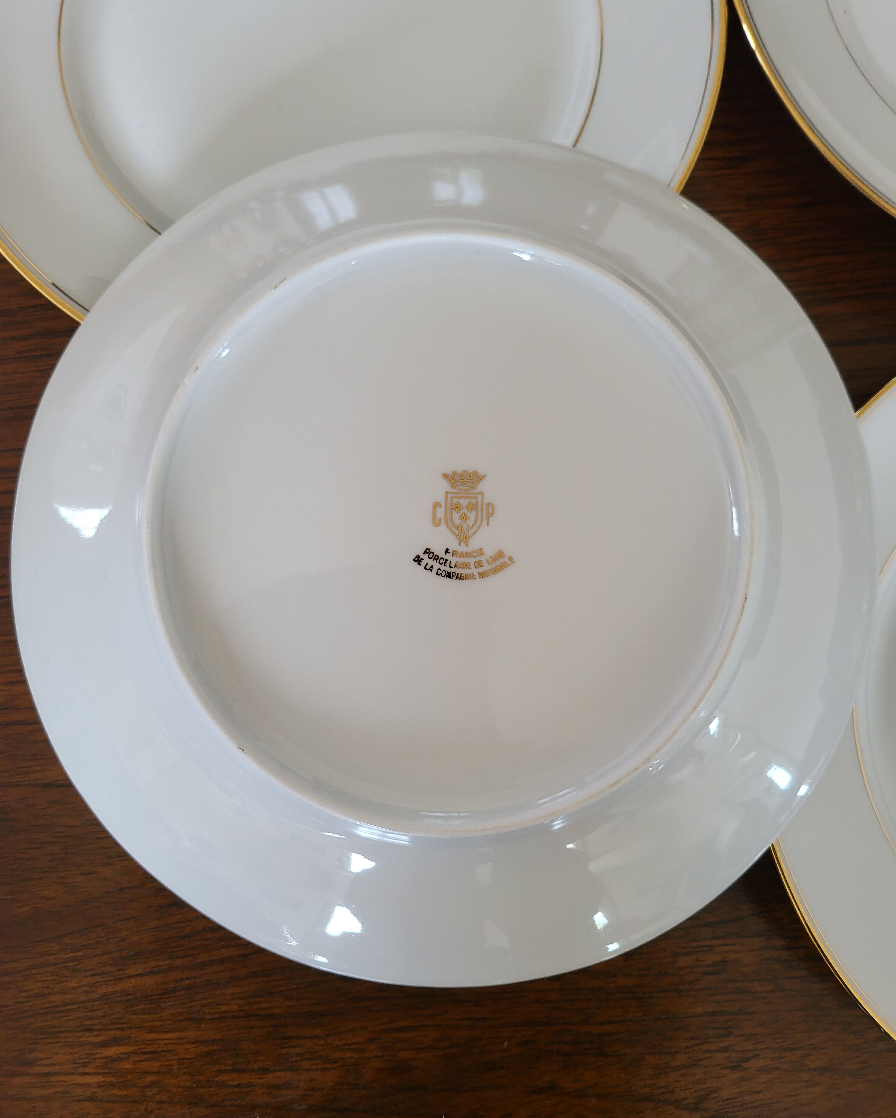 6 Flat Plates CNP Luxury Porcelain