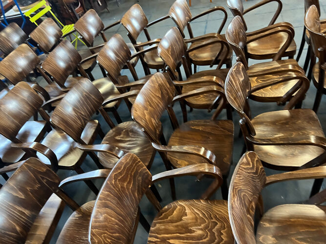 Lot de 30 fauteuils bistrot