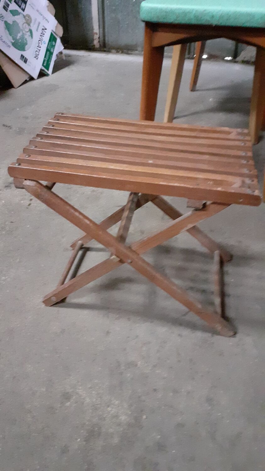 Folding stool