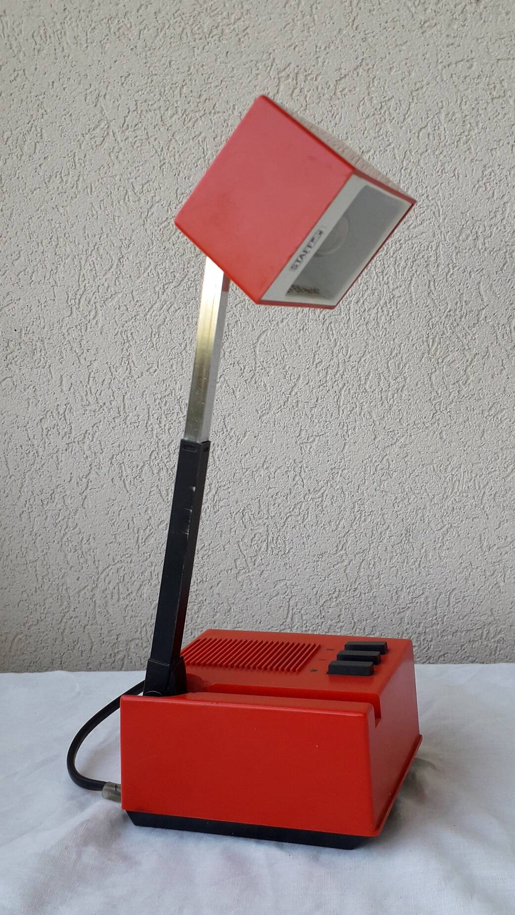 Lampe ou applique télescopique rouge