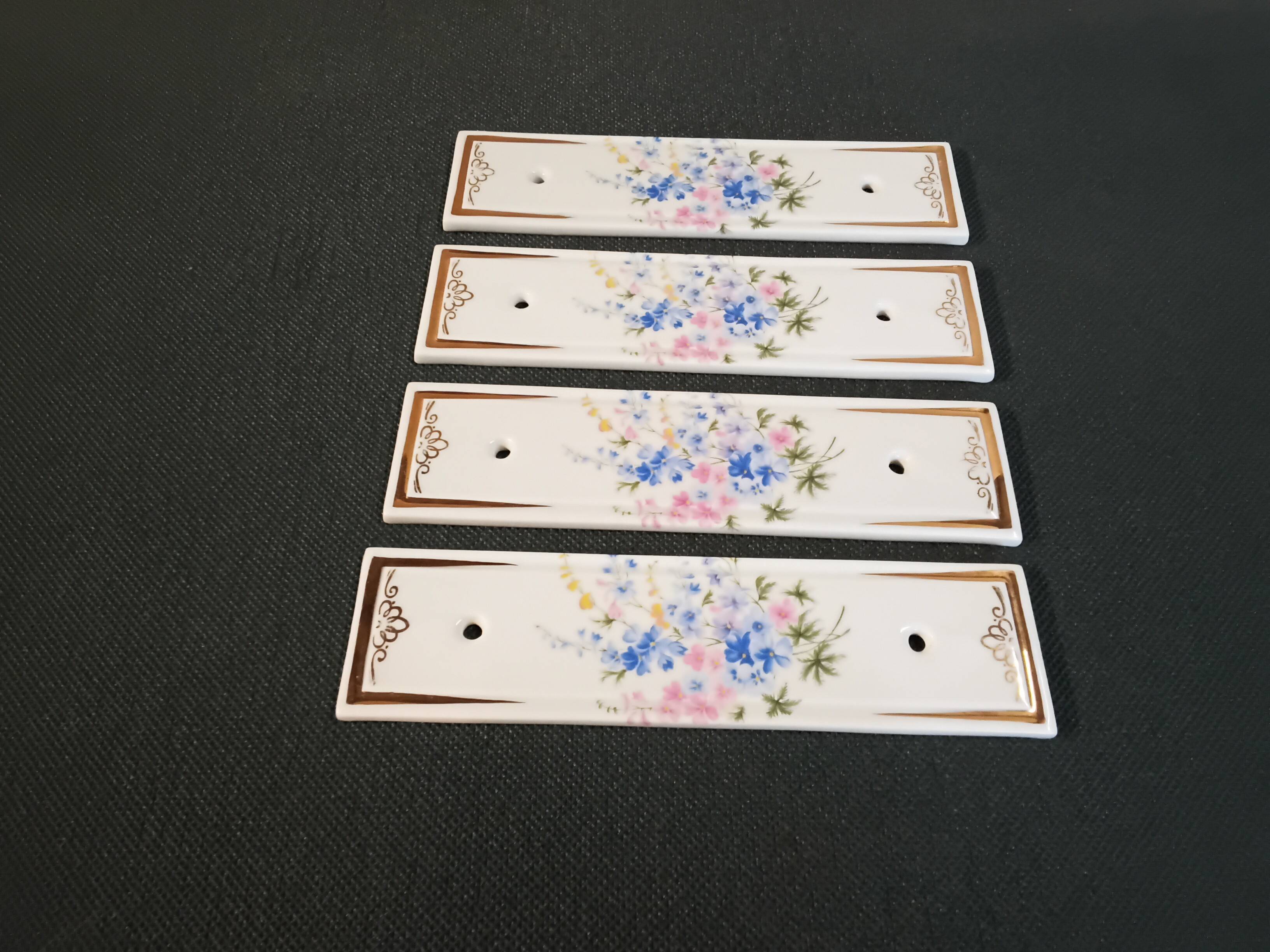 Set of 4 Limoges porcelain cleanliness plates