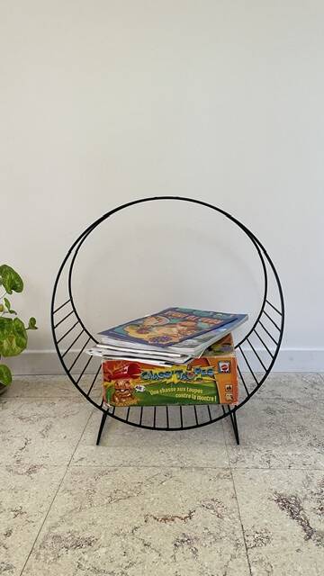 Magazine rack vintage log holder
