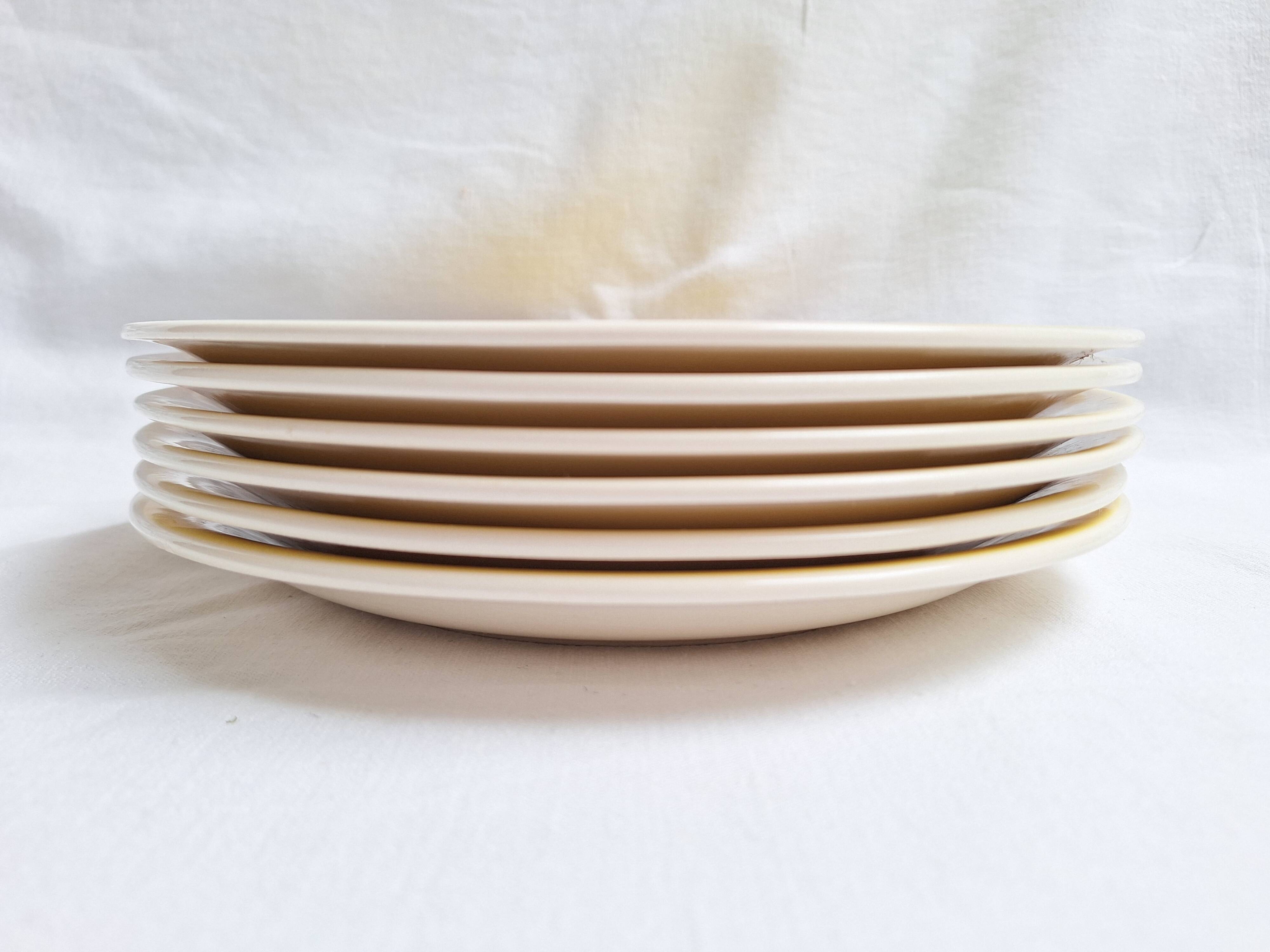 Villeroy & Boch yellow dinner plates