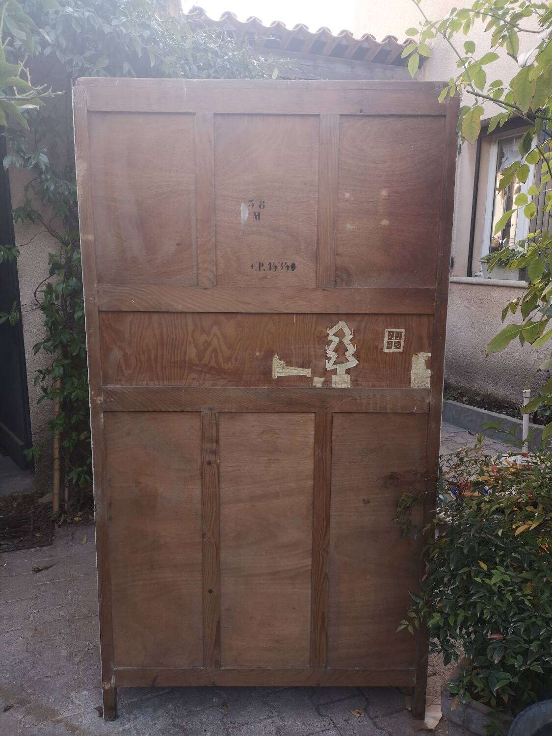 Mado solid wood furniture