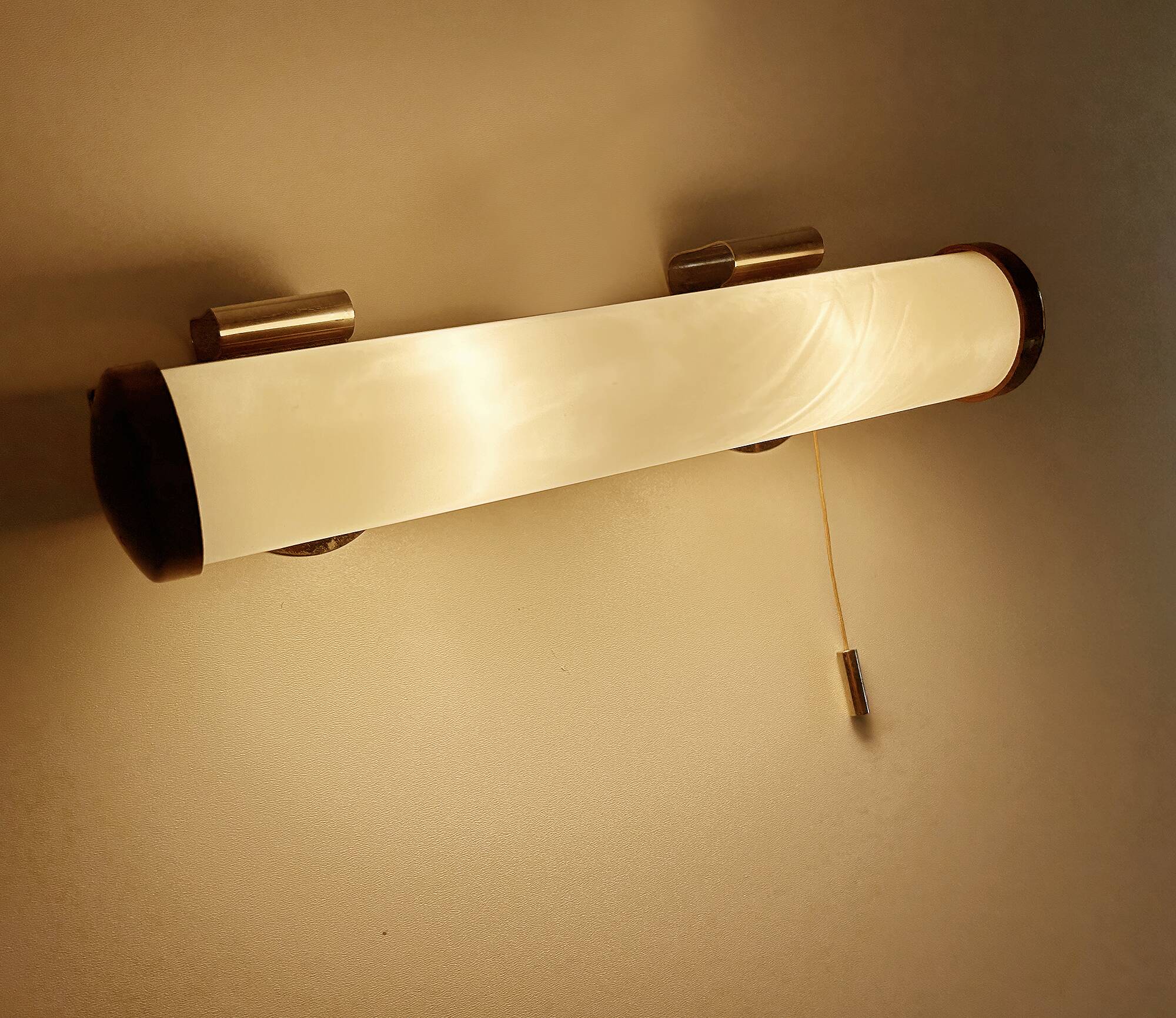 Art Deco Bakelite Night Light Lamp