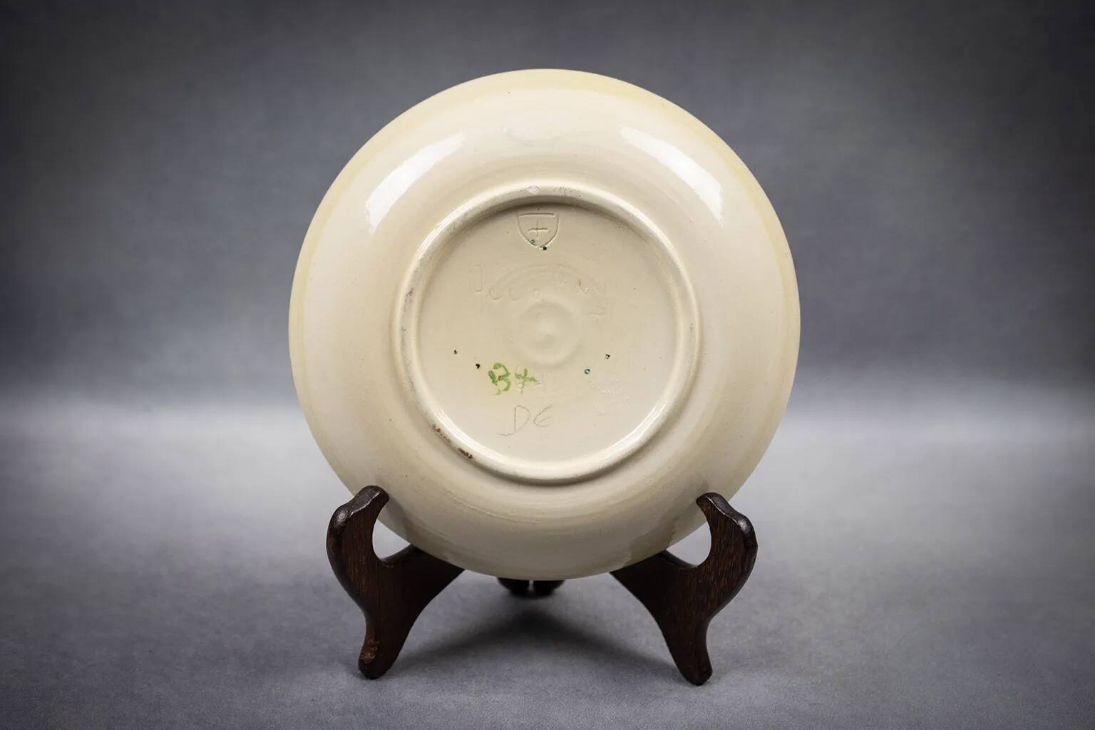 Accolay – glazed earthenware plate with abstract Cépamine decoration – 1970s