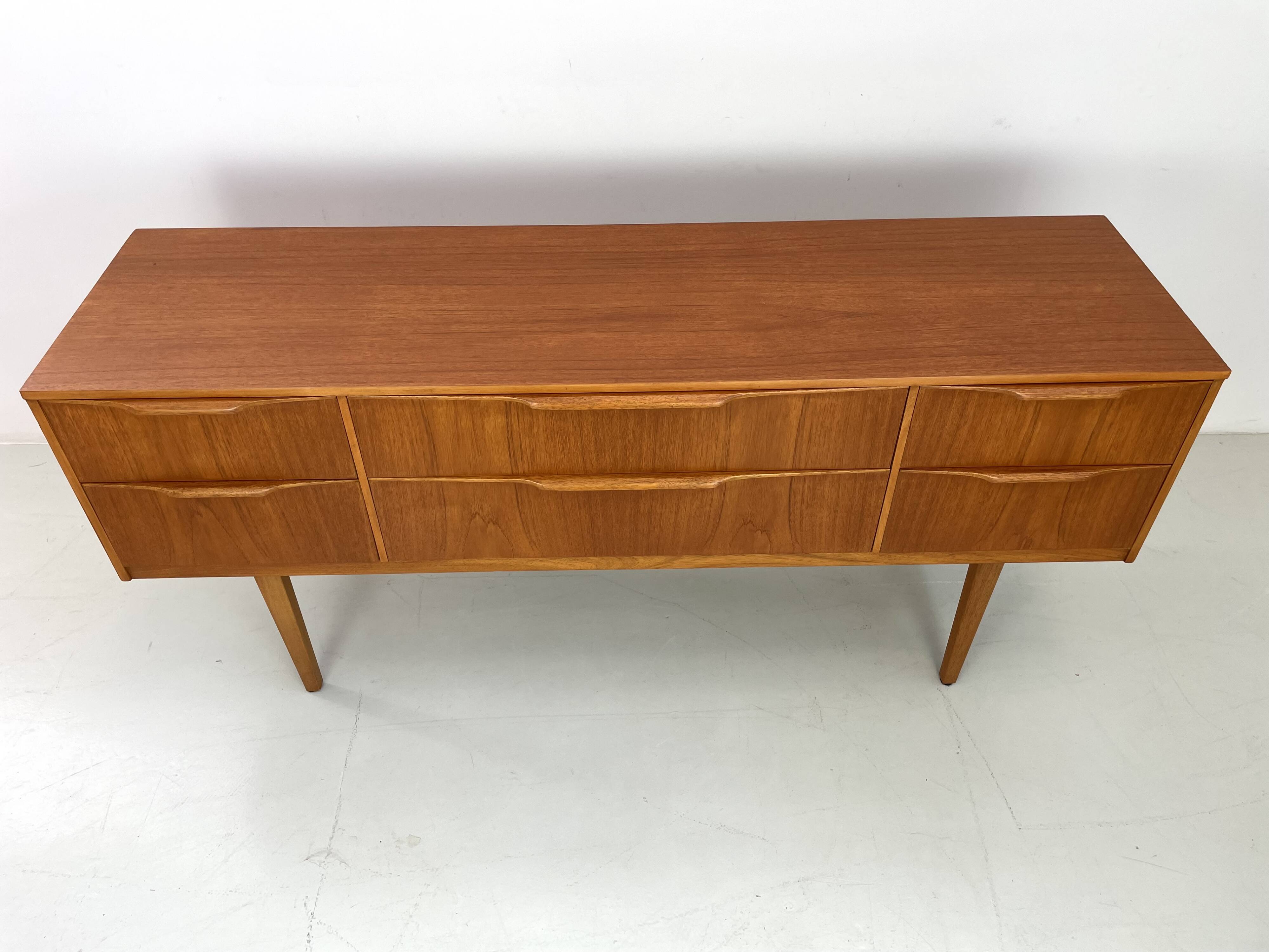 Vintage Austinsuite sideboard 1960's