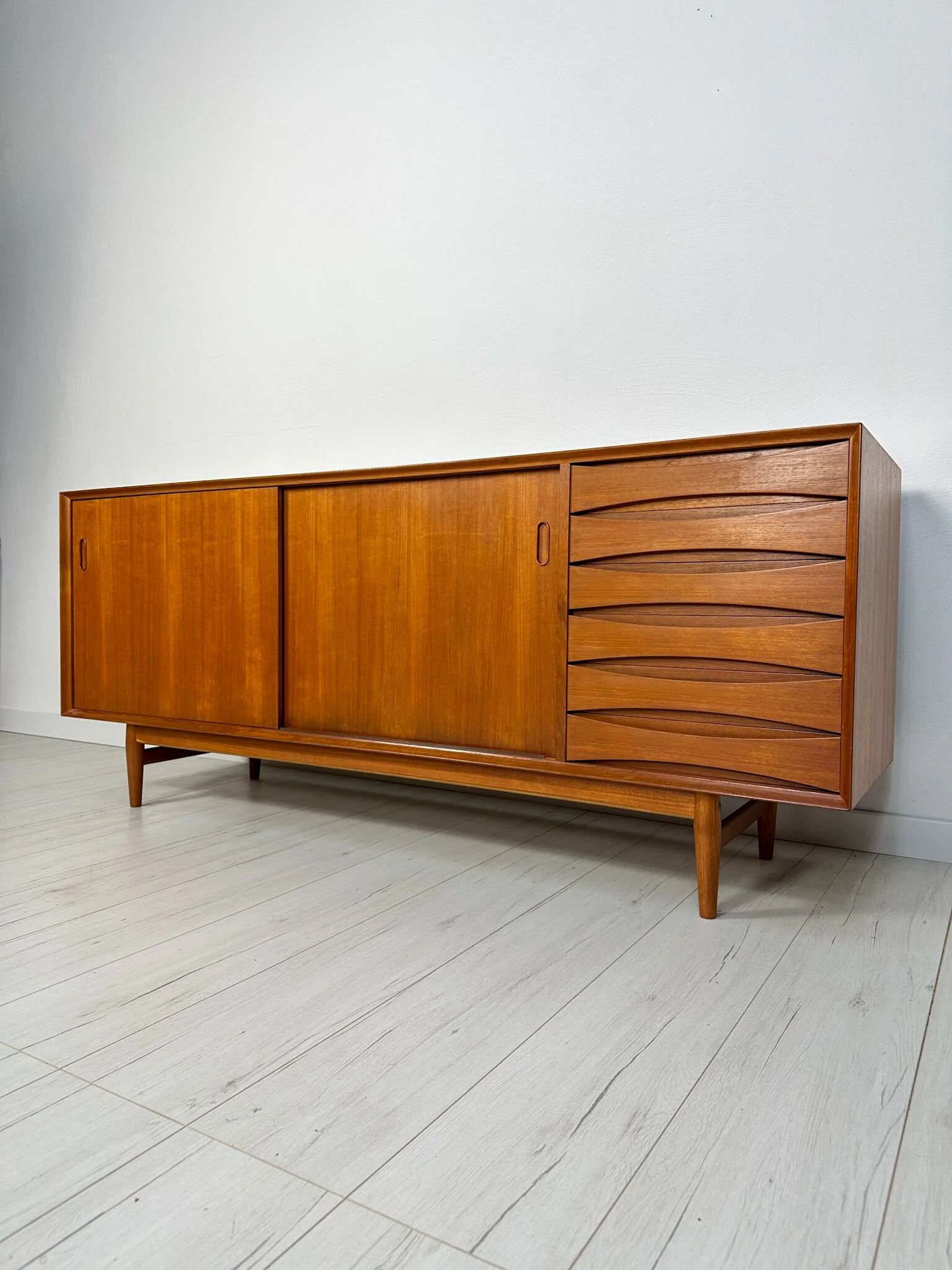 Buffet en teck danois vintage des années 1960 ‘OS29’ par Arne Vodder pour Sibast