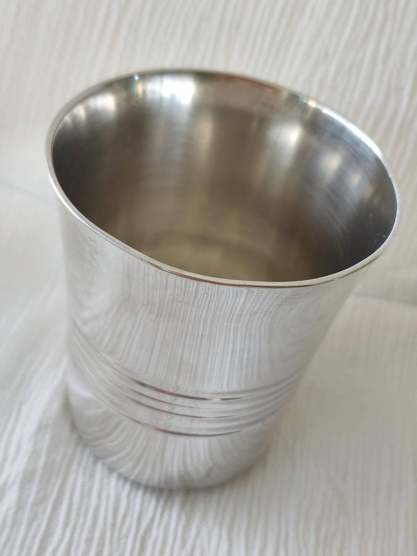 Tumbler / Goblet from the famous house of Christophe in silver-plated metal.
