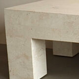 Table basse en travertin incrustation