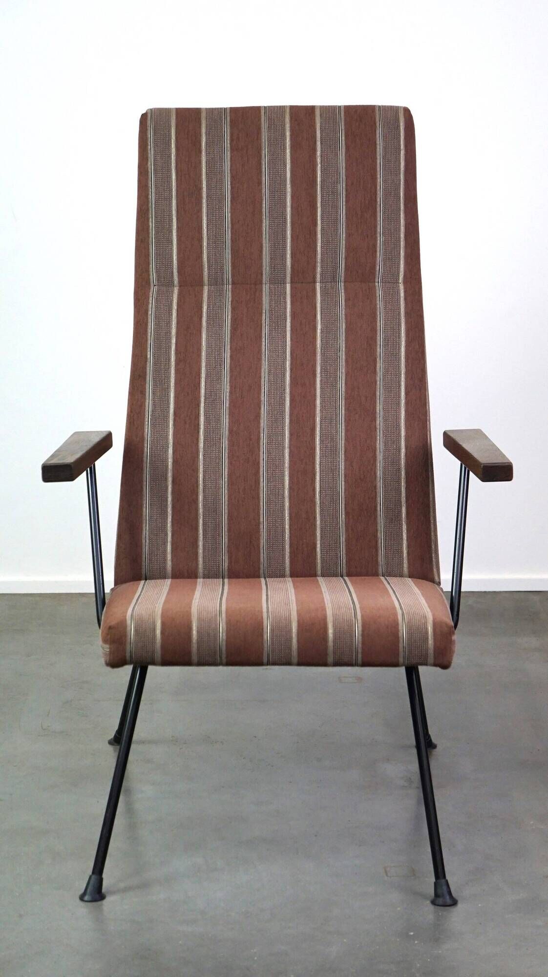 Vintage 50s/60s design armchair with high backrest, model 1410 by Gispen