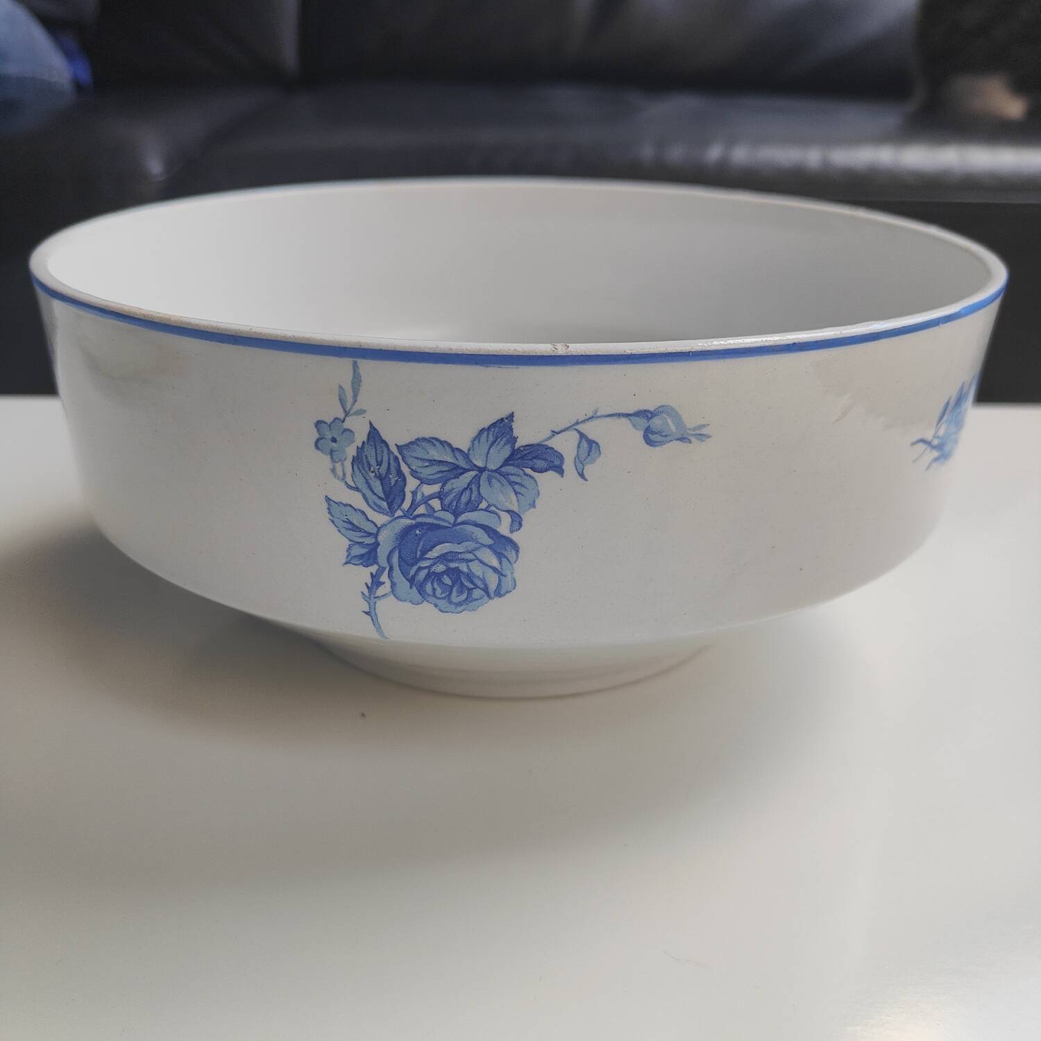 Iron earth salad bowl