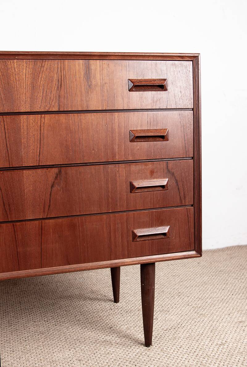 Danish teak chest of drawers, 4 drawers, by Borge Mogensen, Søborg Mobelfabrik.