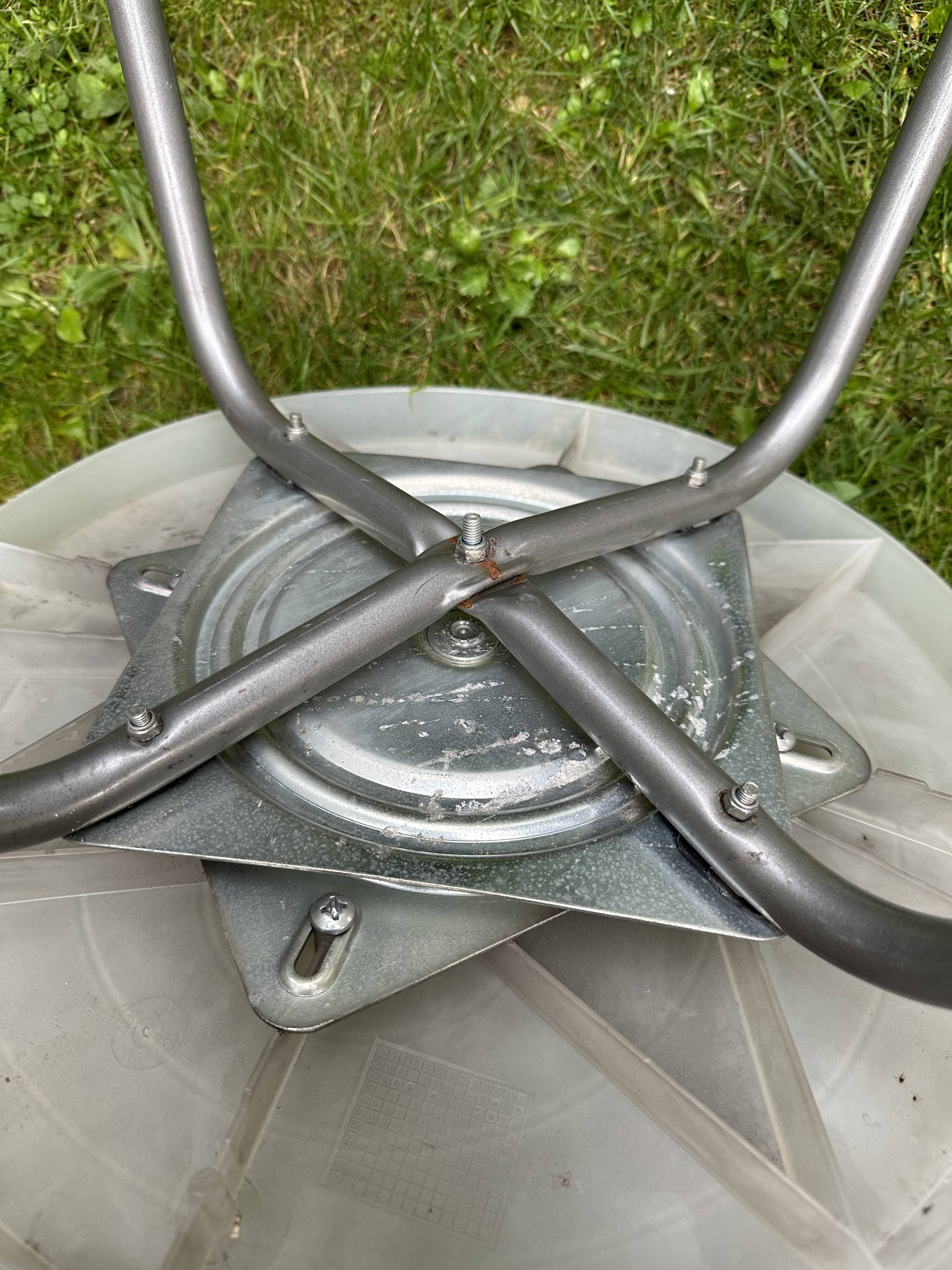 IKEA swivel chairs - Model NEVIL - Design Niels Gammelgaard