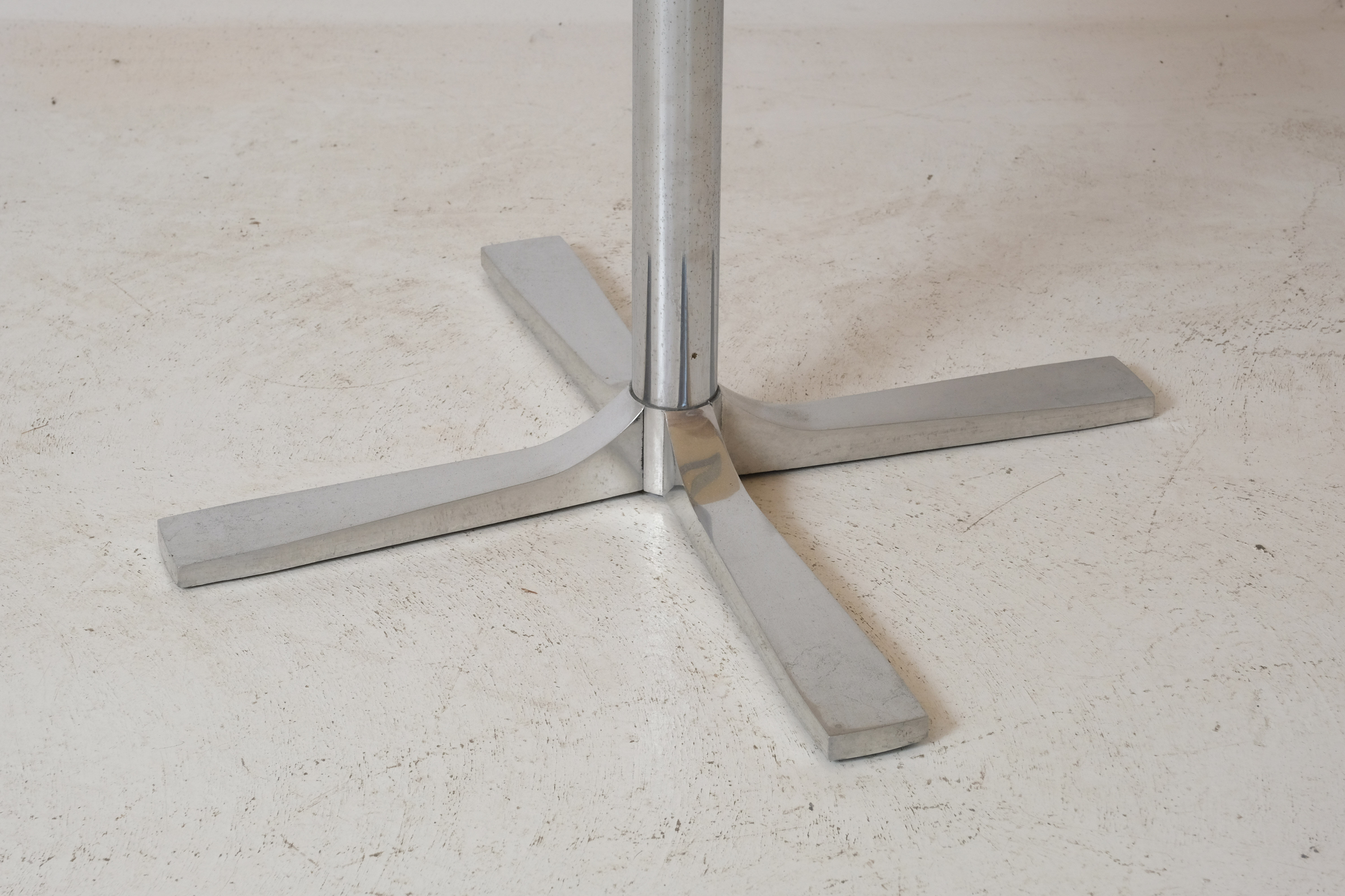 Chaise pivotante Roche Bobois 1970