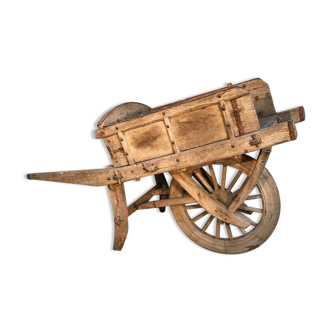 17th century wheelbarrow