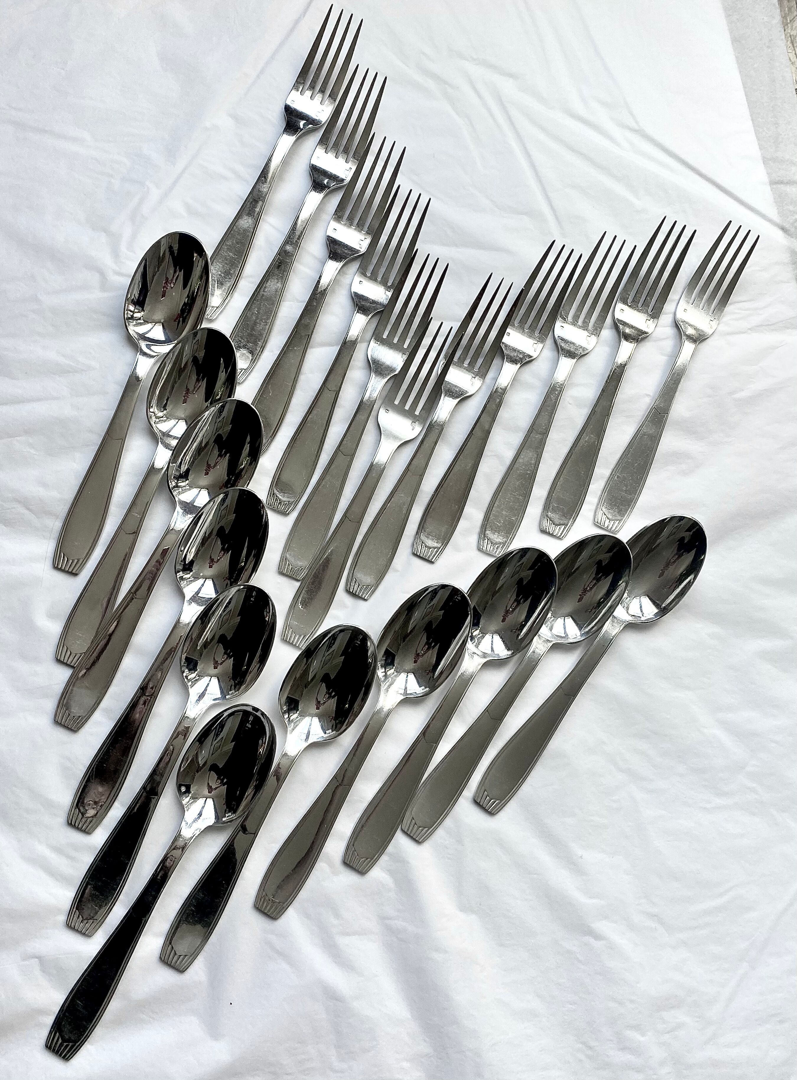 Christofle cutlery set - 11 fourchettes de table et 11 cuillères à soupe - Art déco - Métal argenté