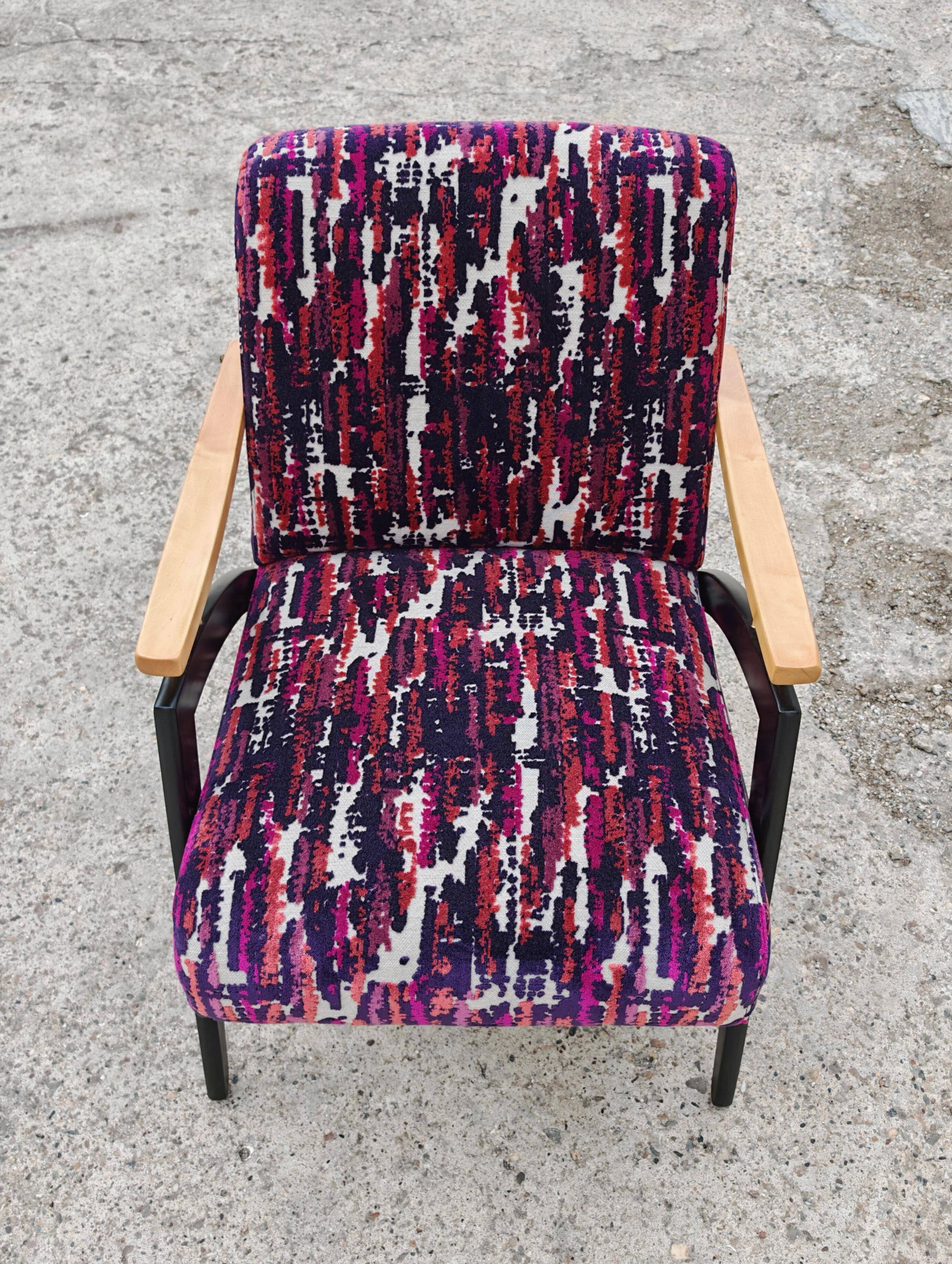 Pair of Mid Century Modern Gazelle armchairs