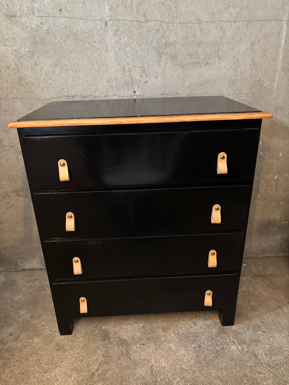 Black Parisian chest of drawers revamped