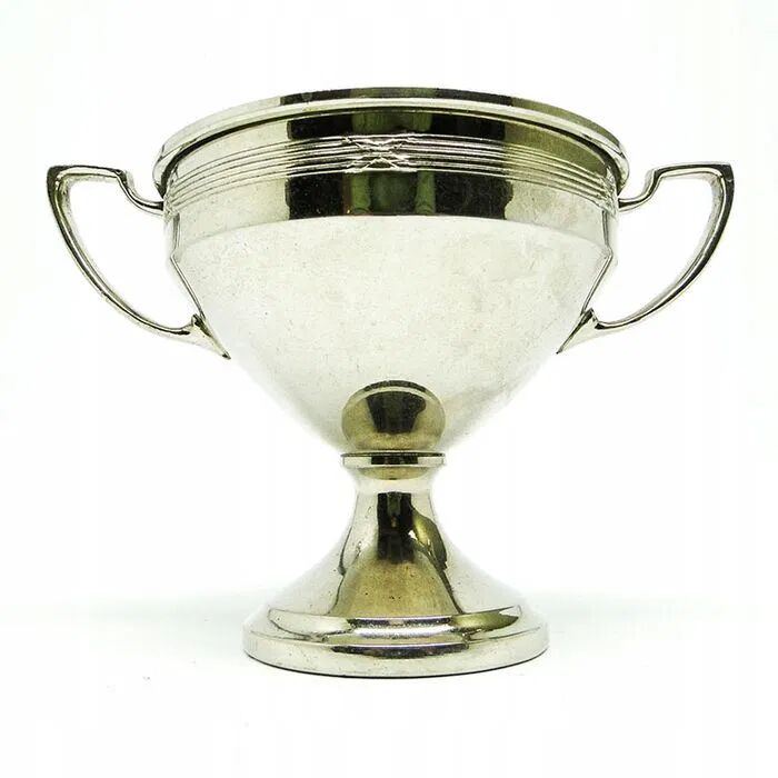 A4o art deco sugar bowl in the shape of a cup