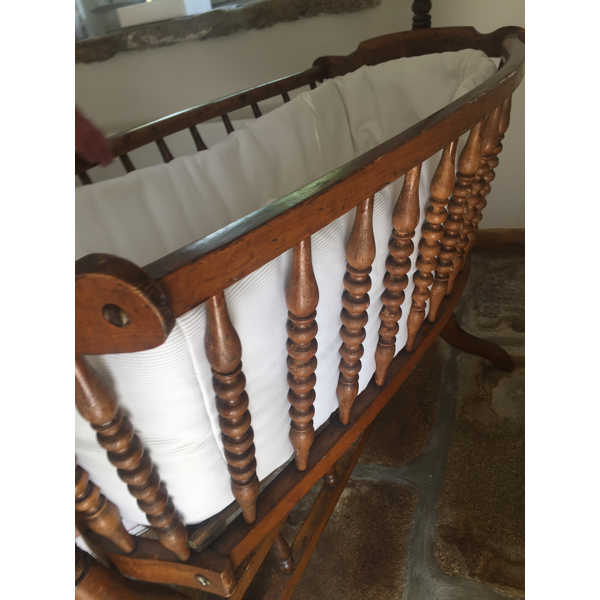 Berceau Ancien En Bois Avec Fleche Et Linge De Lit Selency Berceau Ancien En Bois Avec Fleche Et Linge De Lit Selency