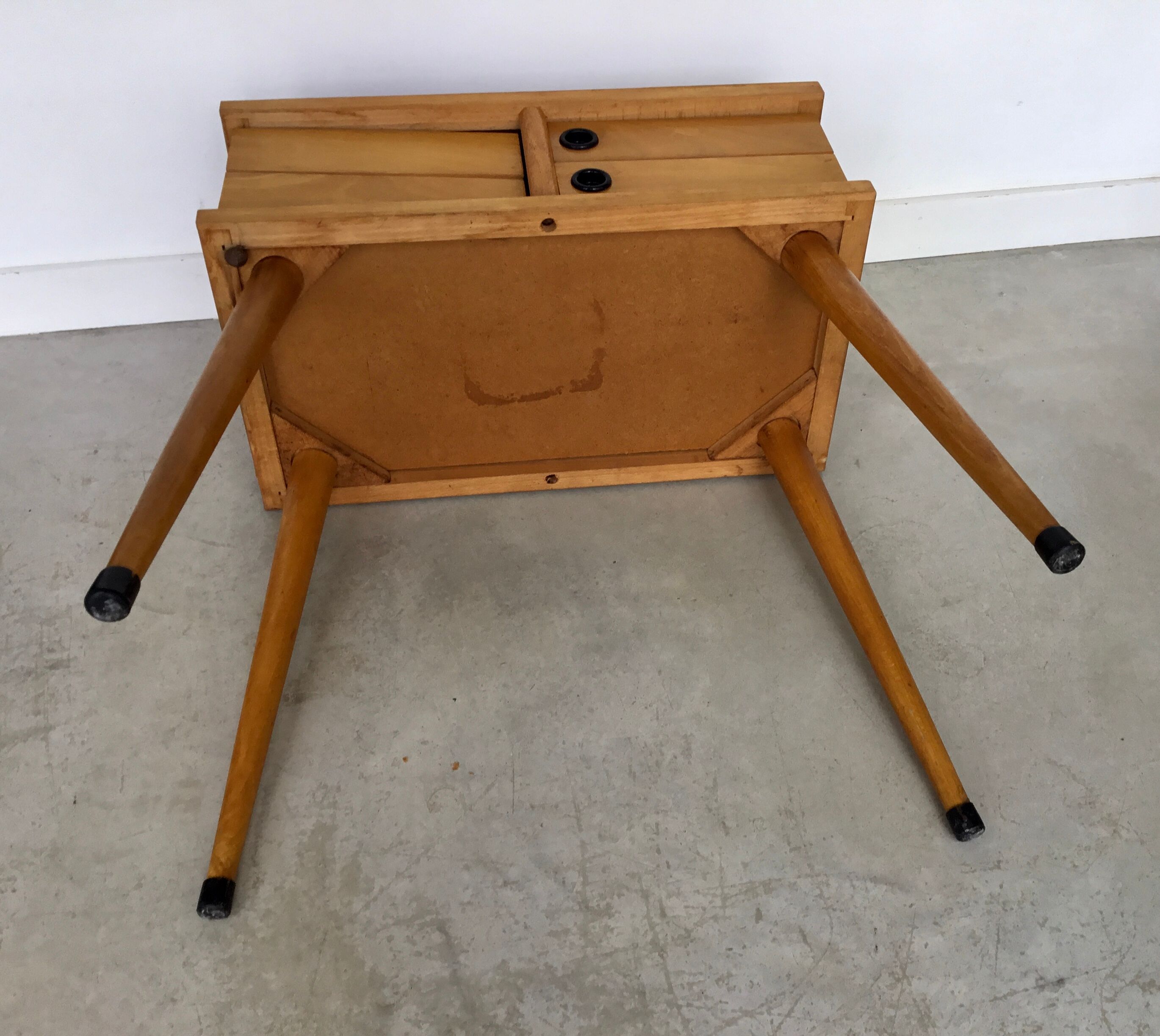 Vintage worker tapered feet with 4 swivel drawers - 1960