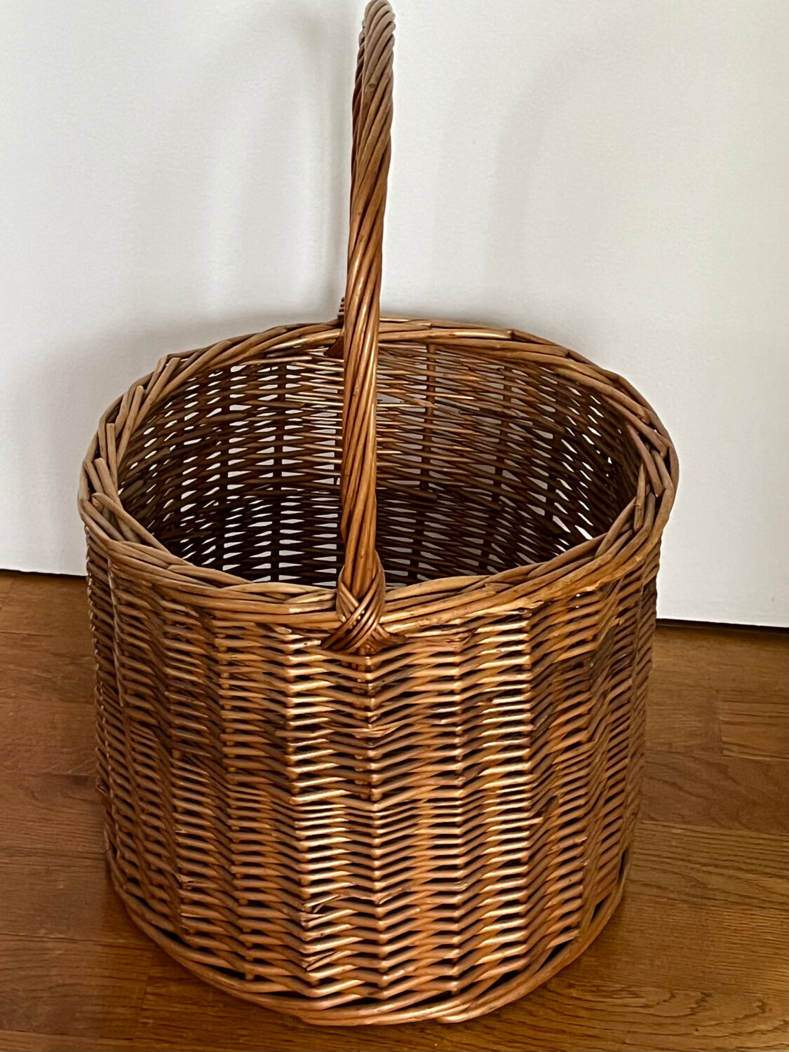 Wicker basket