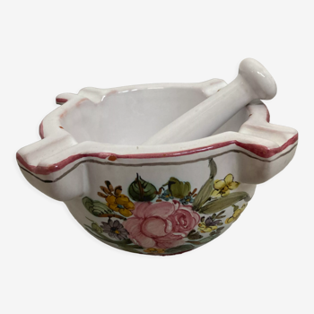 Mortar and pestle earthenware of moustiers