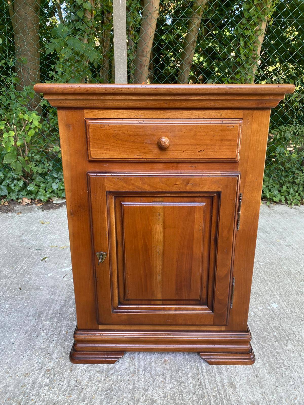Vintage chest of drawers in solid oak wood Louis Philippe 20th century