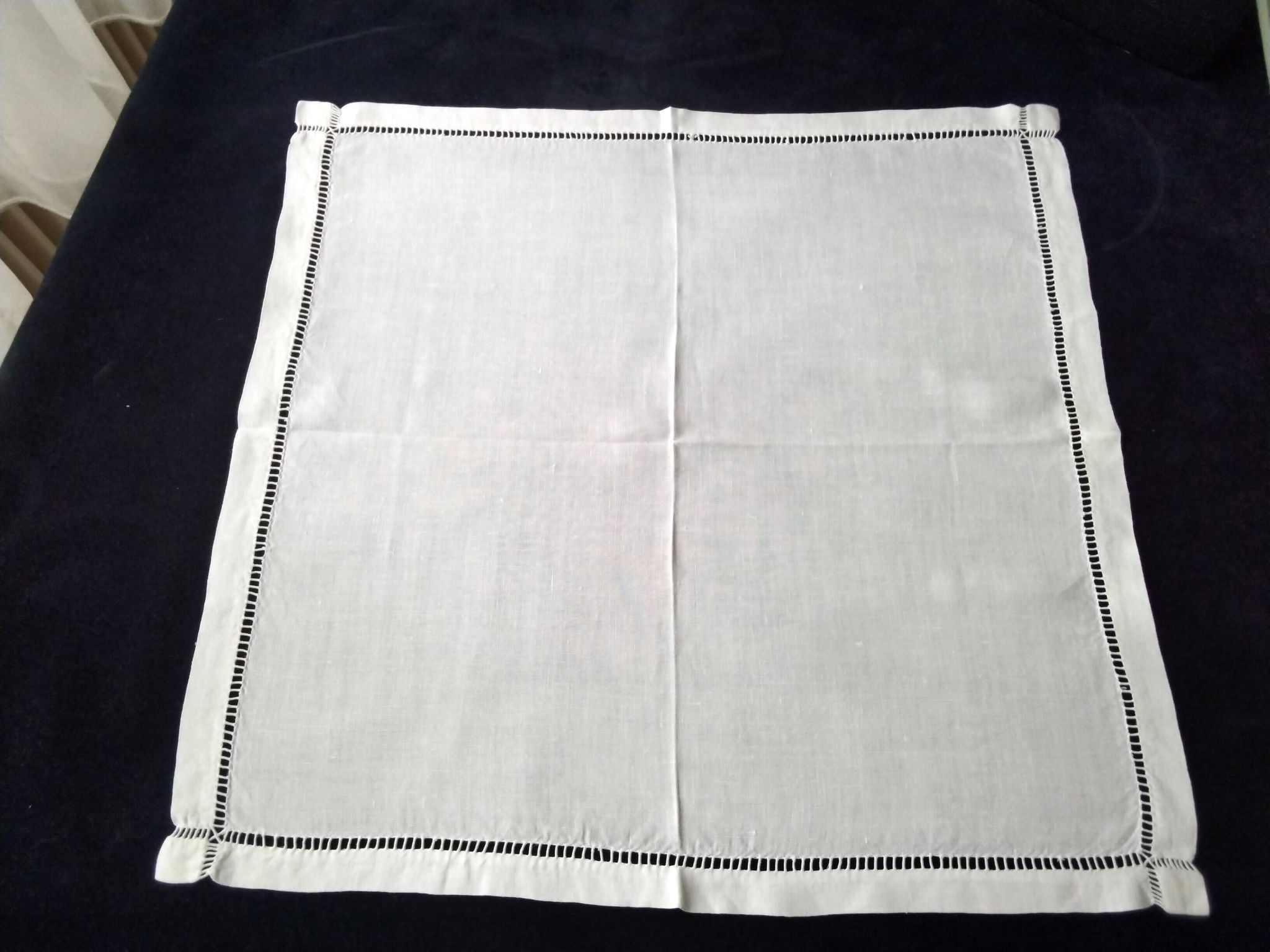 12 Serviettes de table anciennes en lin blanc 44.5 x 45.5 cm