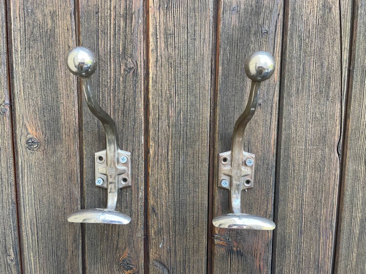 Bistro wall-mounted coat rack