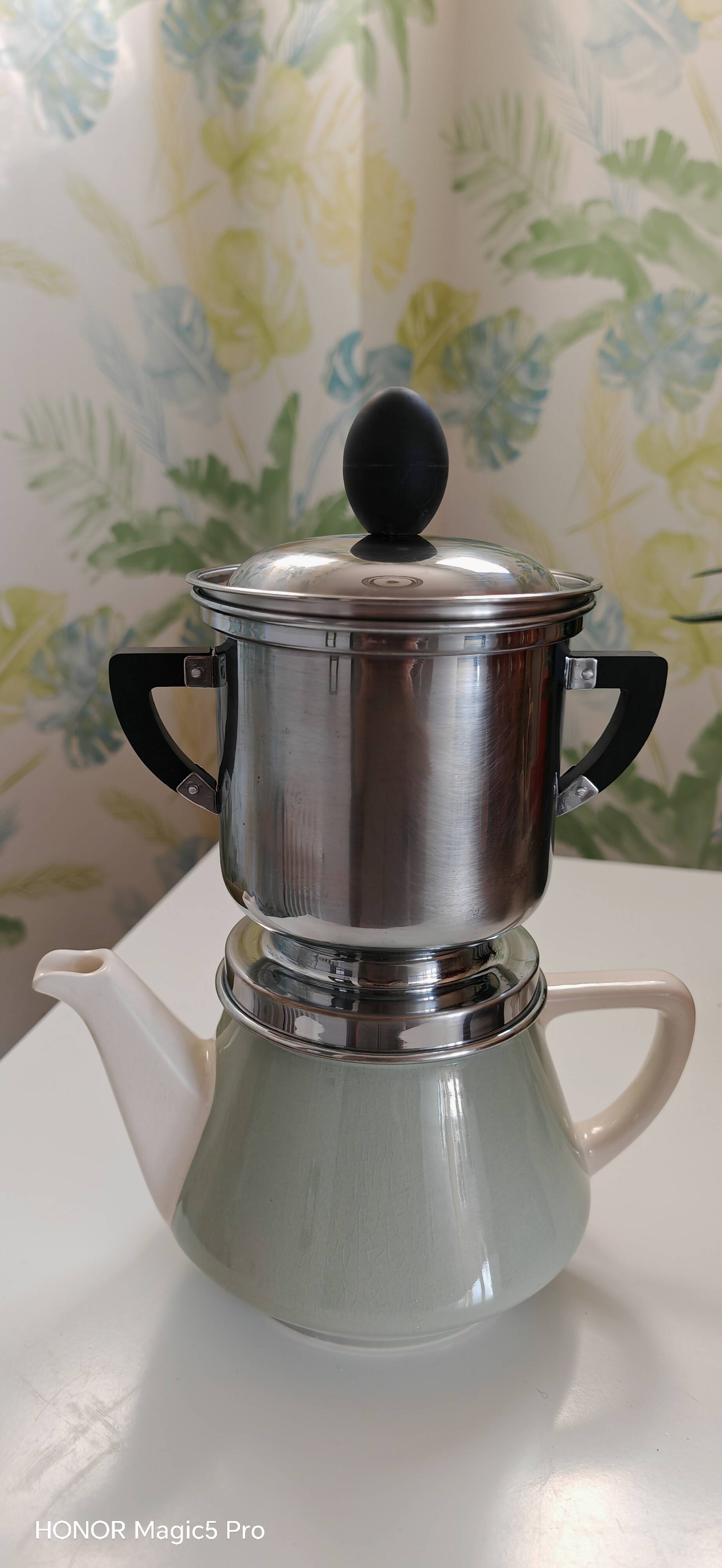 Villeroy and Boch teapot - Salam