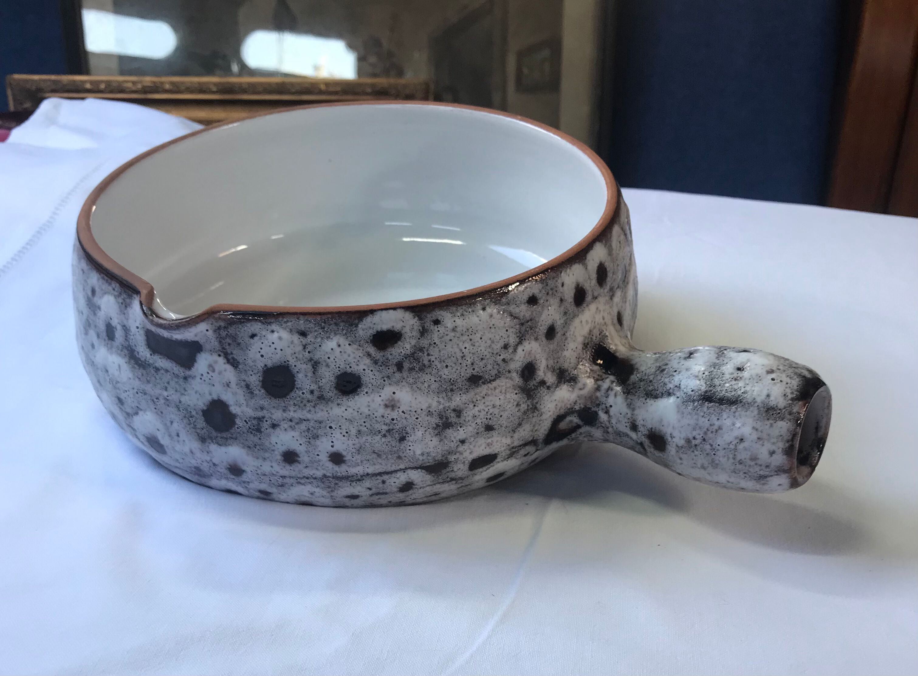 Caquelon for baking in the oven of the Grandjean house in Vallauris