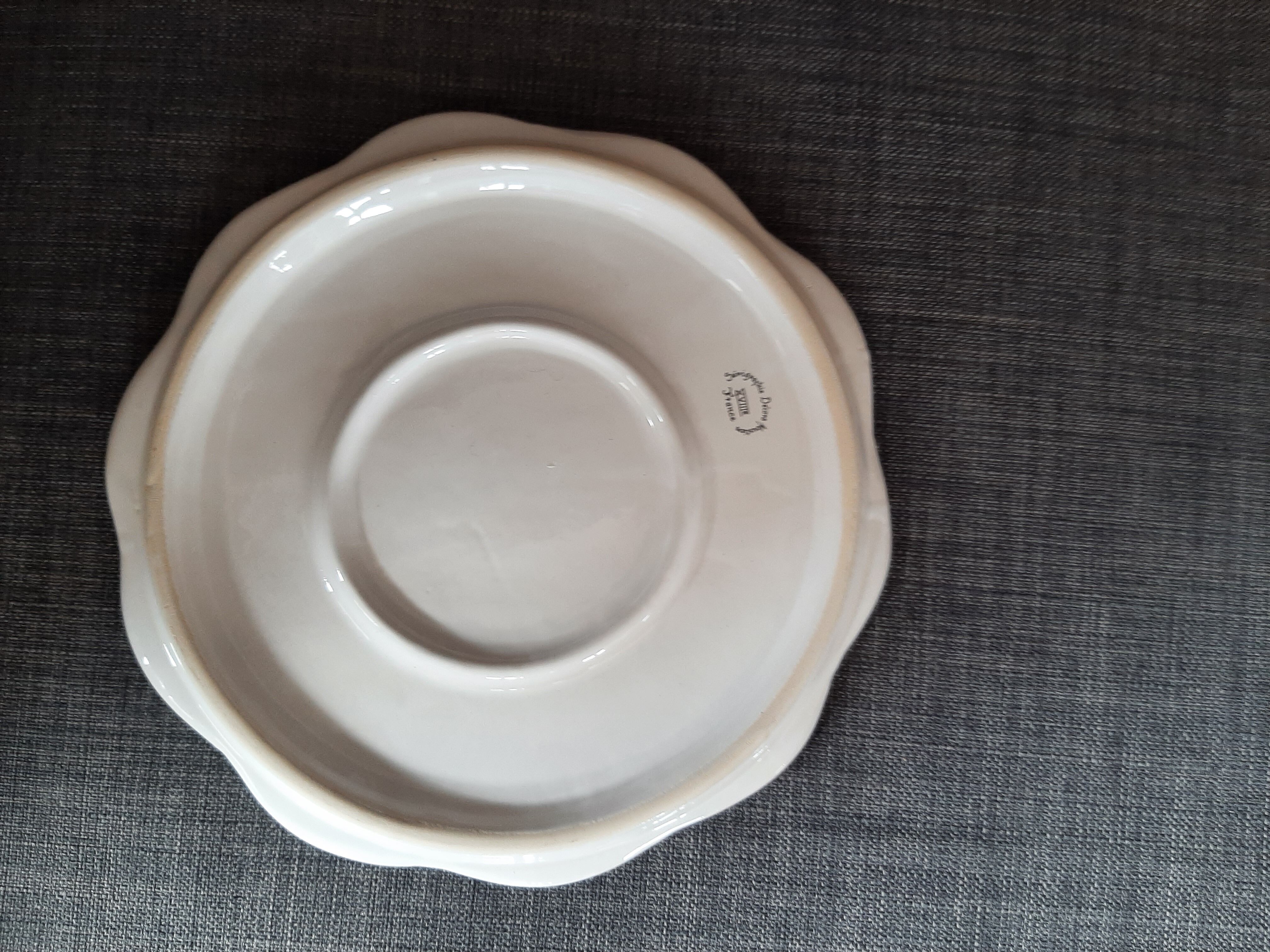 Moustiers trivet