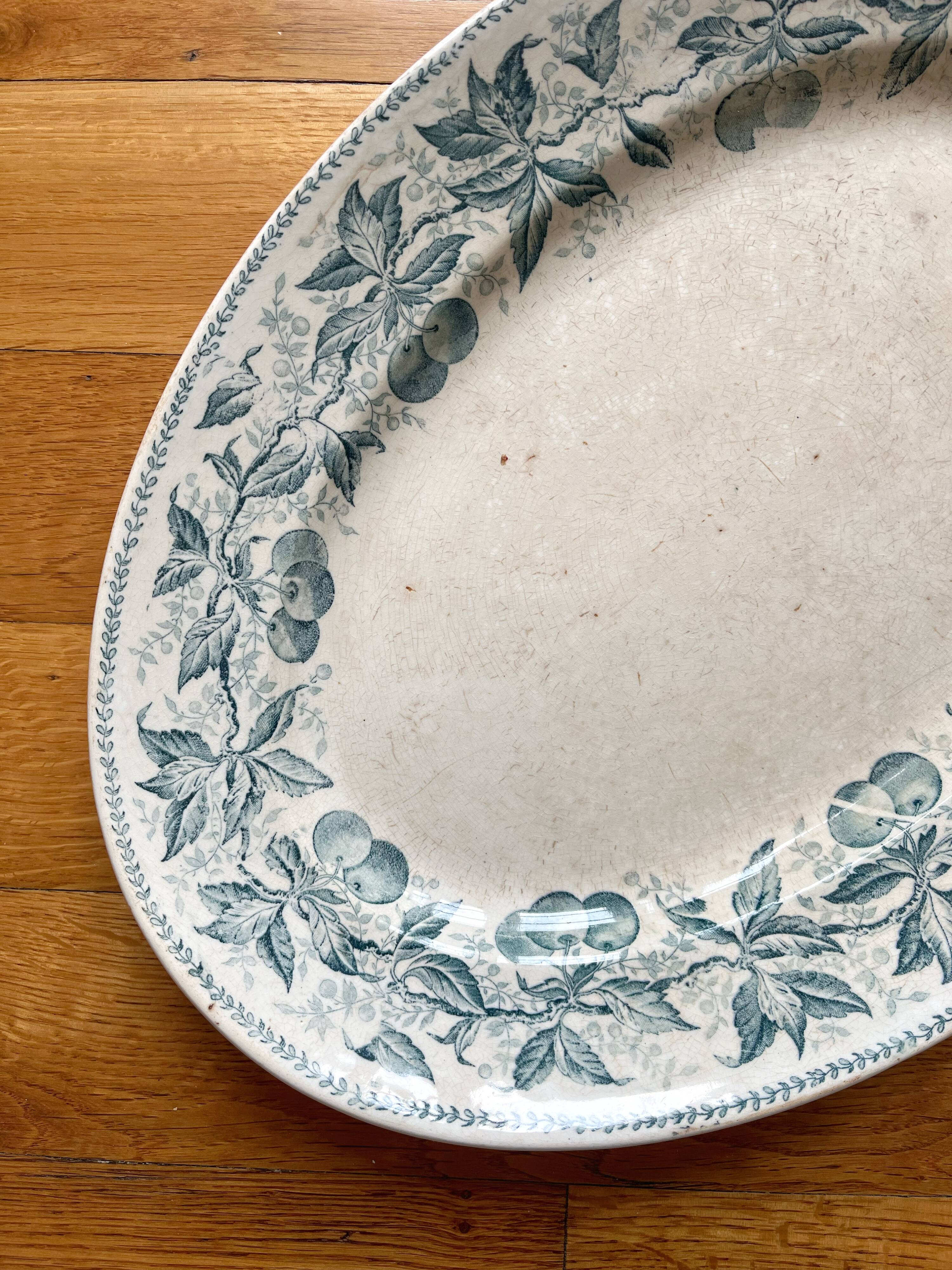 Oval dish in Cherry ironstone, Badonviller, late 19th century