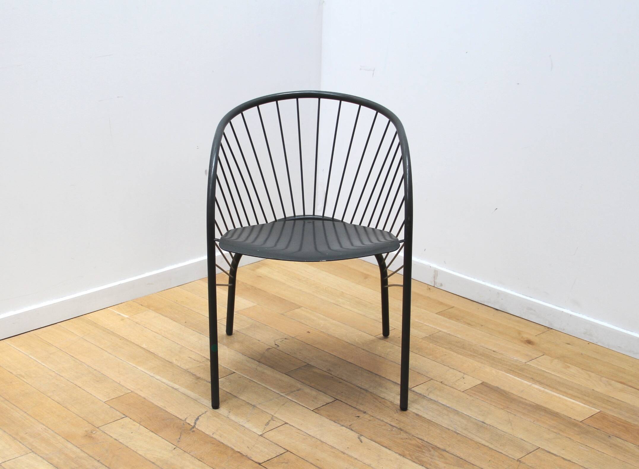 Lizzie Chair, Circa 1985