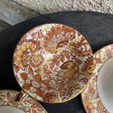 Service a cafe ou thé compose de 4 tasses et 4 soucoupes en porcelaine et anses dorées vintage