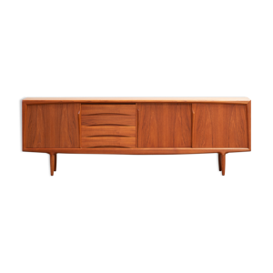 Enfilade scandinave de Gunni Omman