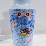 Paire de Vases en Porcelaine – Milieu XIXe