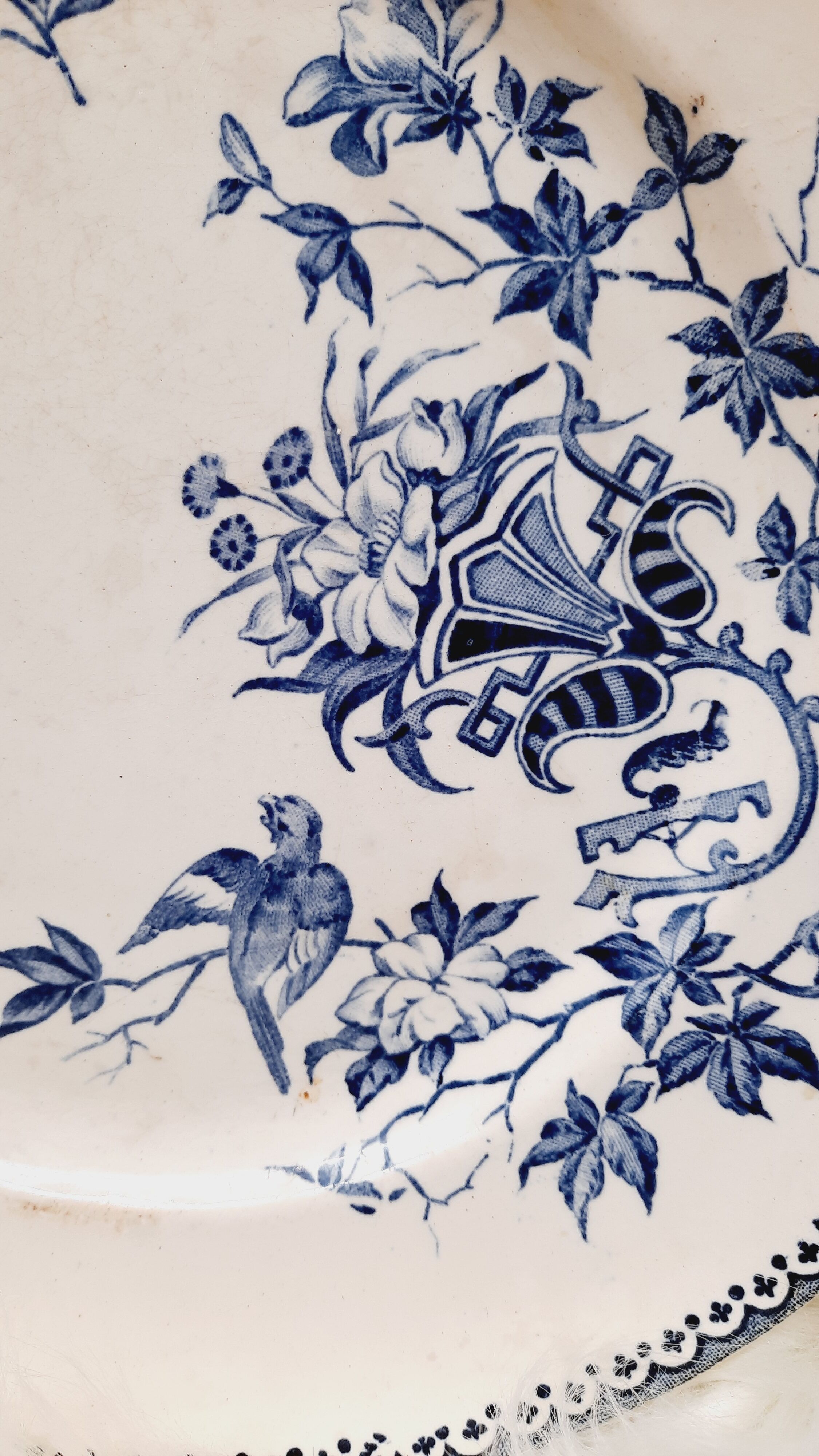 Compotier Terre de fer Perruche