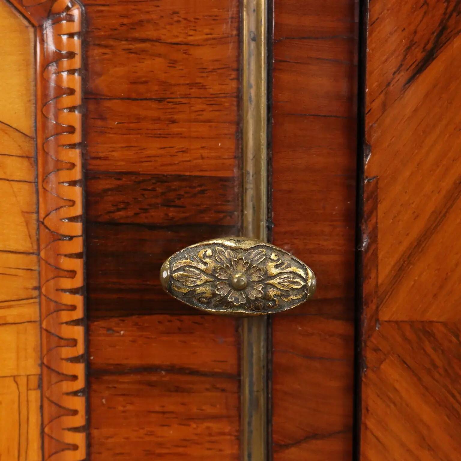 Antique neoclassical bedside table in maple, Italy, 18th century.
