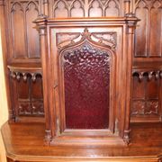 Credence in walnut 19th neo-gothic flamboyant